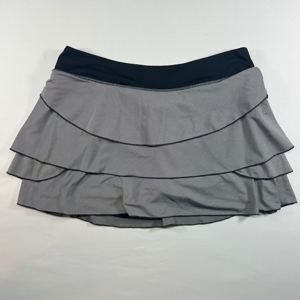 Kyodan Womens Striped Tiered Ruffle Athletic Skort Black White Size Medium